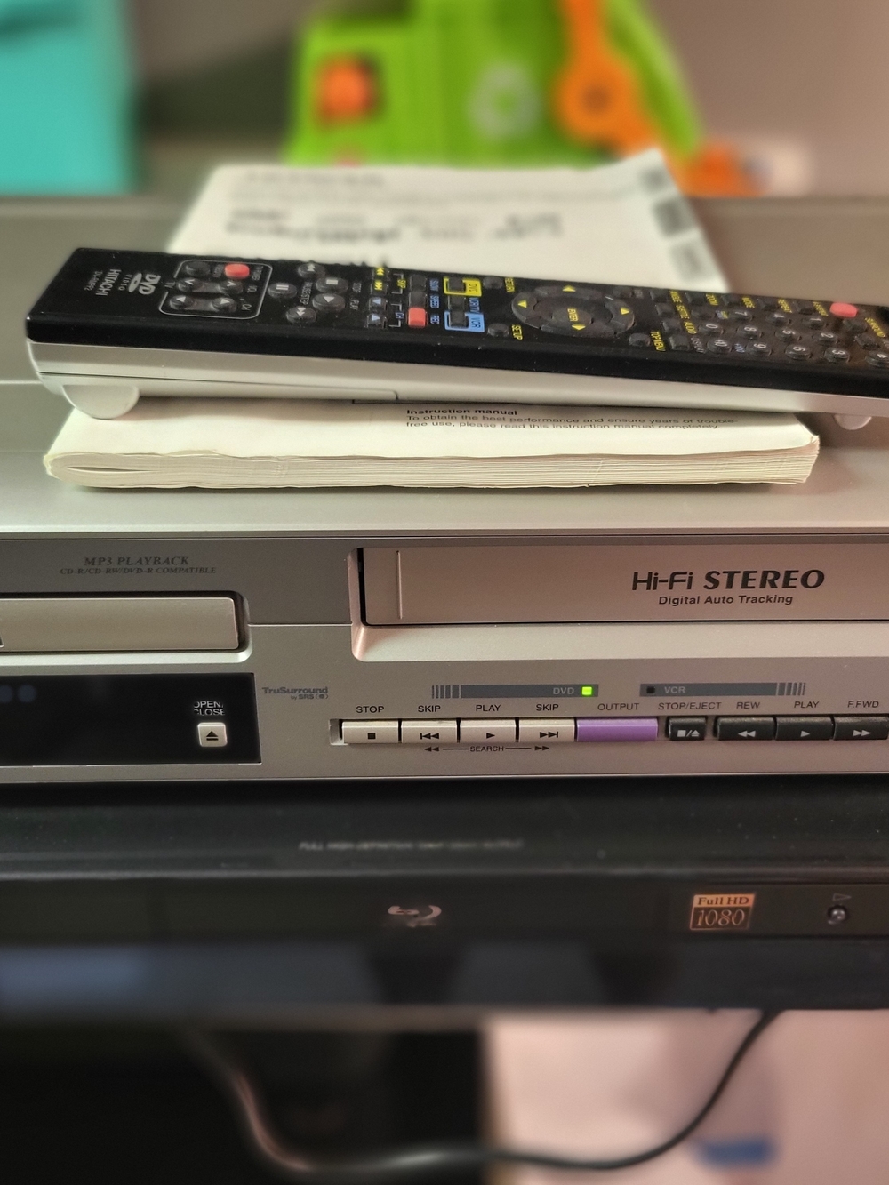 Hitachi DV-PF2U DVD / VHS Player Combo Remote And Manual